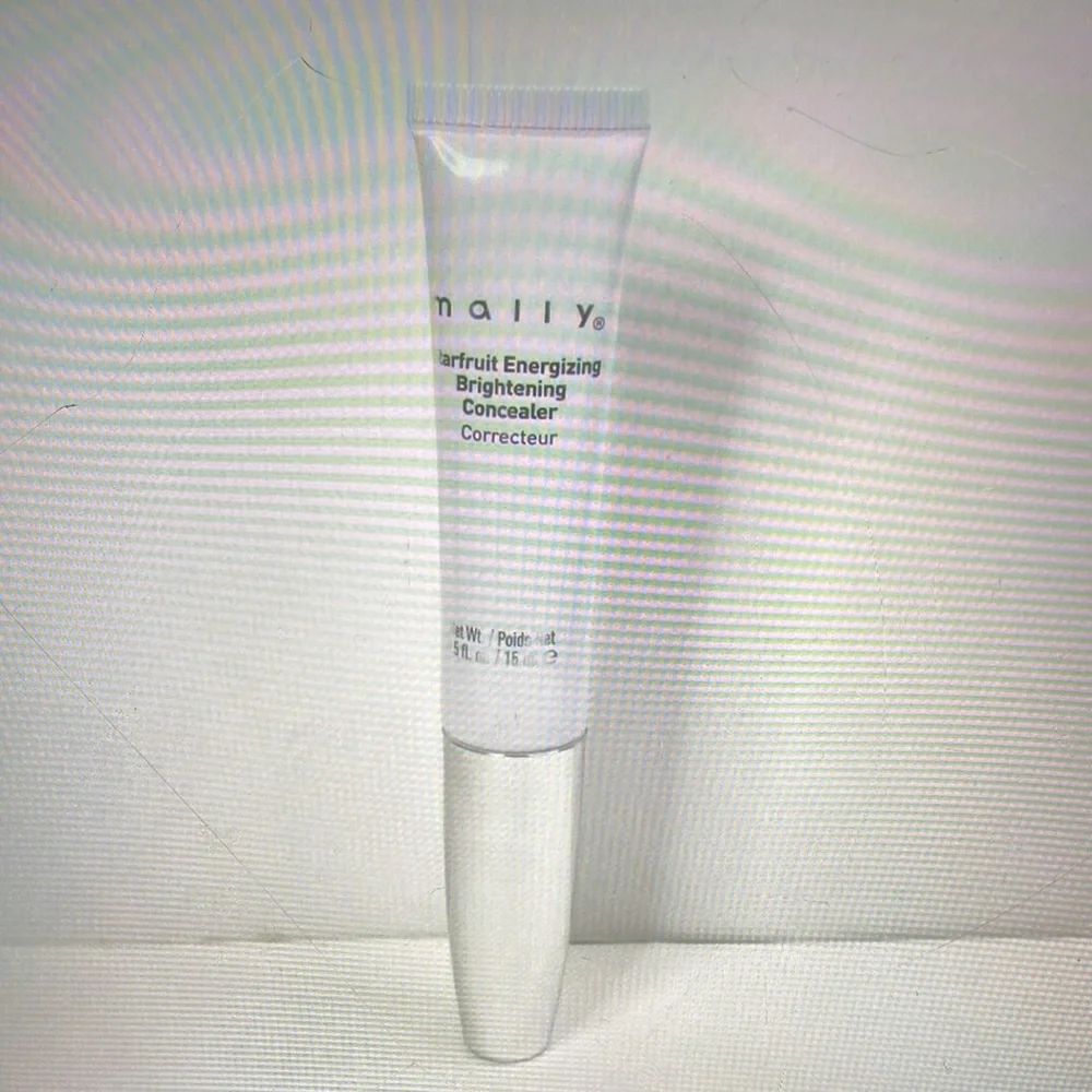 Mally beauty starfruit energizing brightening concealer Medium